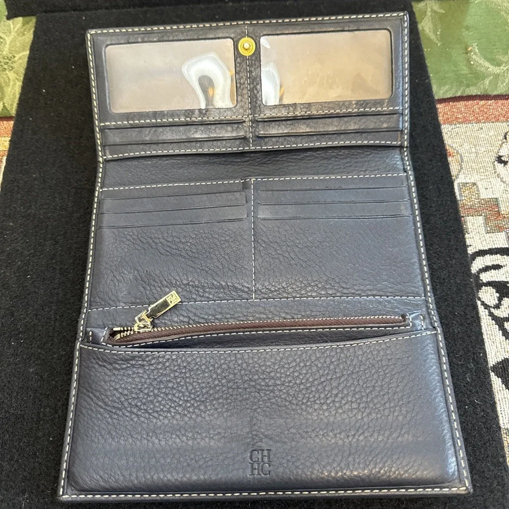 CH Carolina Herrera Leather Trifold  Wallet with Removable Coin Purse Continenta